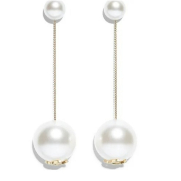 CHANEL Jewelry - 💯 Authentic Chanel pearl earrings